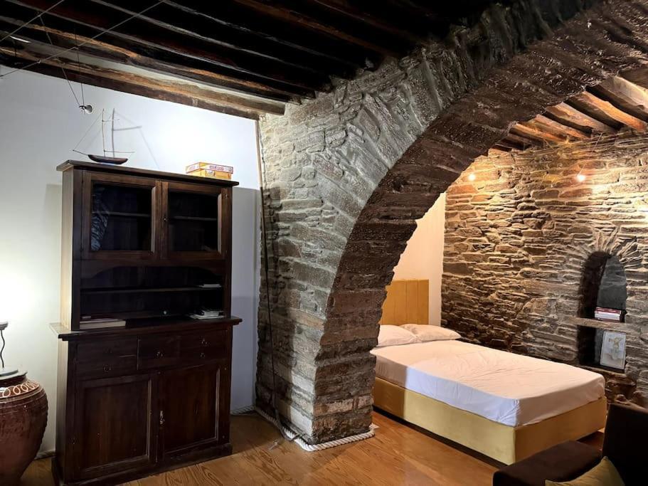 Traditional Bakery House. Apartment